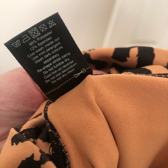 Balance Athletica Kingdom Leopard Leggings Size M - Picture 6 of 8